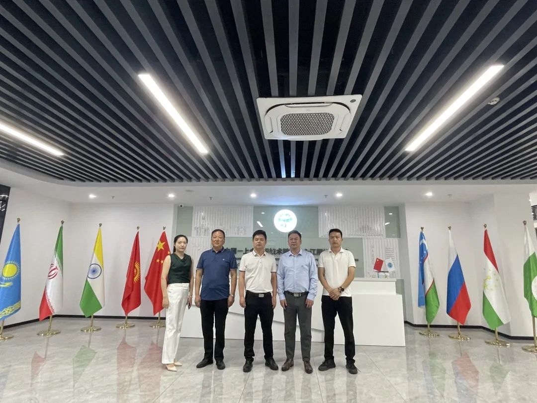 三禾集科(kē)技(jì)集體(tǐ)與中國(guó)-上(shàng)合組織技(jì)術(shù)轉移中心洽